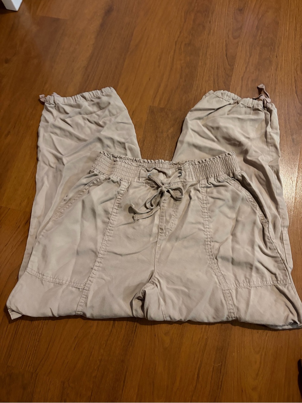 Time and Tru Wide Leg Drawstring Pants in Light Beige